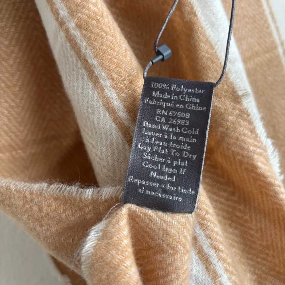 NWT Vince Camuto Camel Cream Beige Tan Neutral Tones Fringe Warm Knit Scarf OS